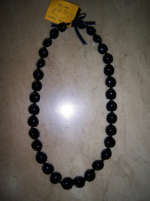 Black Kukui Nut Lei